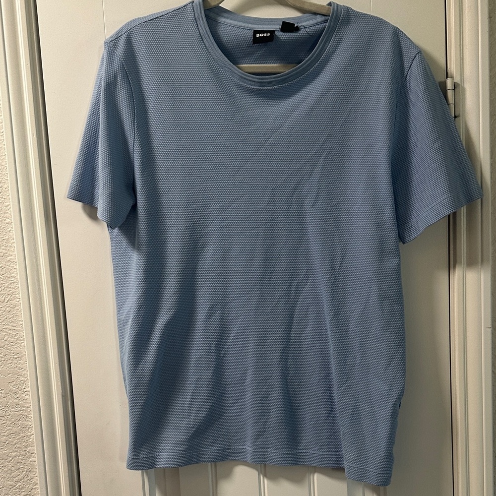 BOSS Men’s Light Blue Short-Sleeve Crewneck Tee